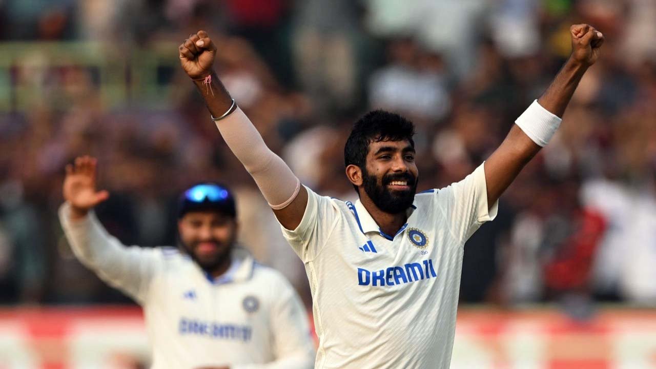 Jasprit Bumrah takes 6 Wickets